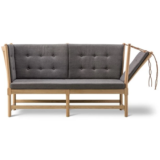 Photo of Tremmesofaen 1789 By Børge Mogensen - 2 Personers Sofa - Capture