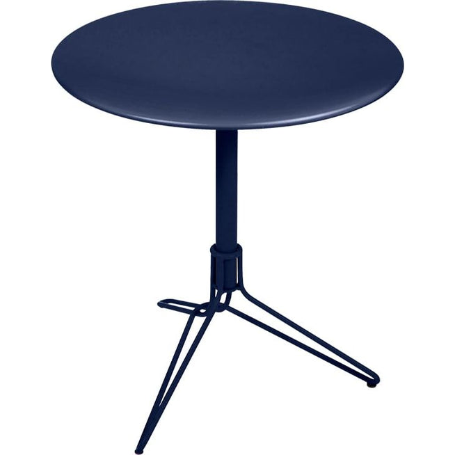 Photo of Flower Pedestal Table Deep Blue 92 - Outdoor dining table - Harald Guggenbichler - Blue - Metal