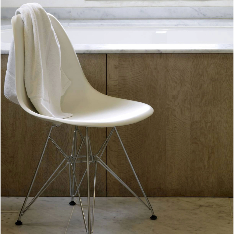 Eames Plastic Side Chair DSR