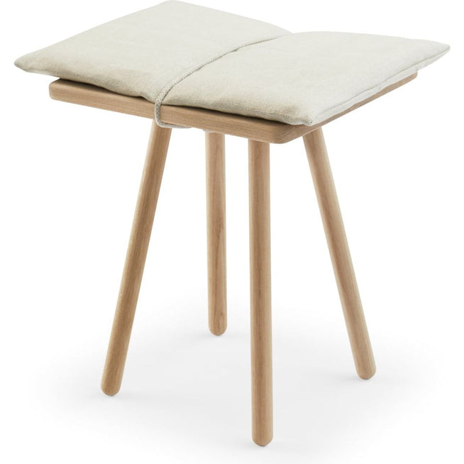Photo of Skagerak Georg Stool From Fritz Hansen (oak (linen/ Fibre Wadding))