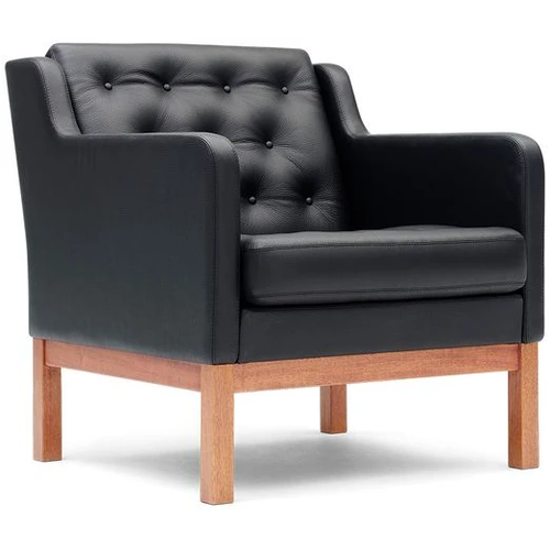 Photo of Ej315 Club Chair 1521 By Erik Ole Jørgensen - Lænestol - Max 98 Black / Light Oiled Oak - W71 X D75 X H81 X Sh43 Cm