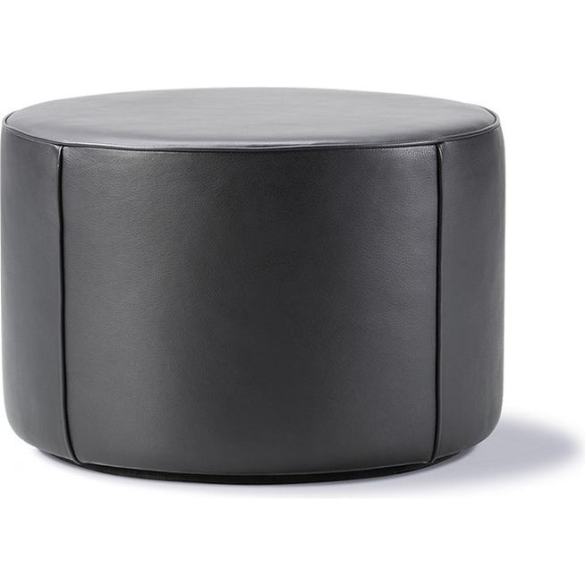 Photo of Mono Pouf 7423 By Due & Trampedach - Puf - Vegeta 90 Natural - Ø55 X H38 Cm