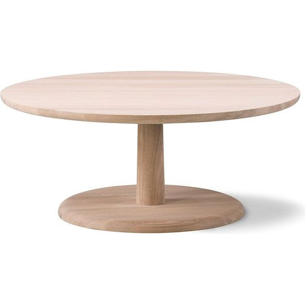 Photo of Pon Side Table 1295 By Jasper Morrison - Kaffebord - Soaped Oak - Ø90 X H38 Cm