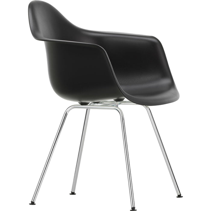 Eames Plastic Armchair Dax - 12 Deep Black - Chrome Base - Matstolar - Charles & Ray Eames - Svart - Metall/plast