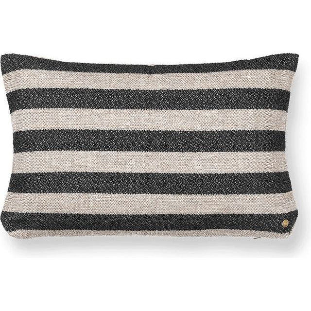 Photo of Clean Cushion - Louisiana - Pude - Sand/black - W60 X H40 Cm