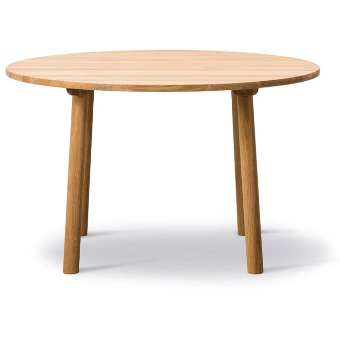 Photo of Taro 6121 Dining Table Light Oiled Oak, Ø120 cm
