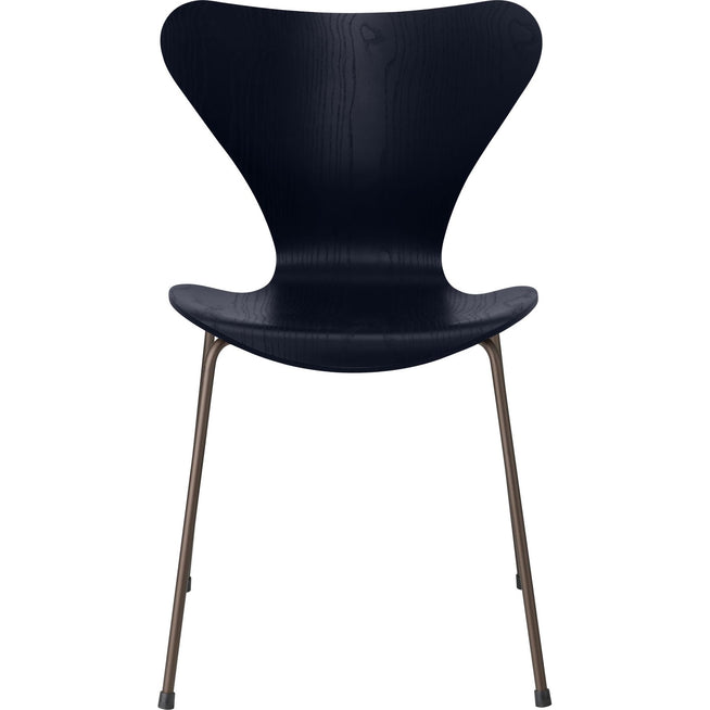Photo of 3107 Seven, coloured box, Venetian Red, Underframe Brown Bronze - Dining chairs - Arne Jacobsen - Red - Metal/wood