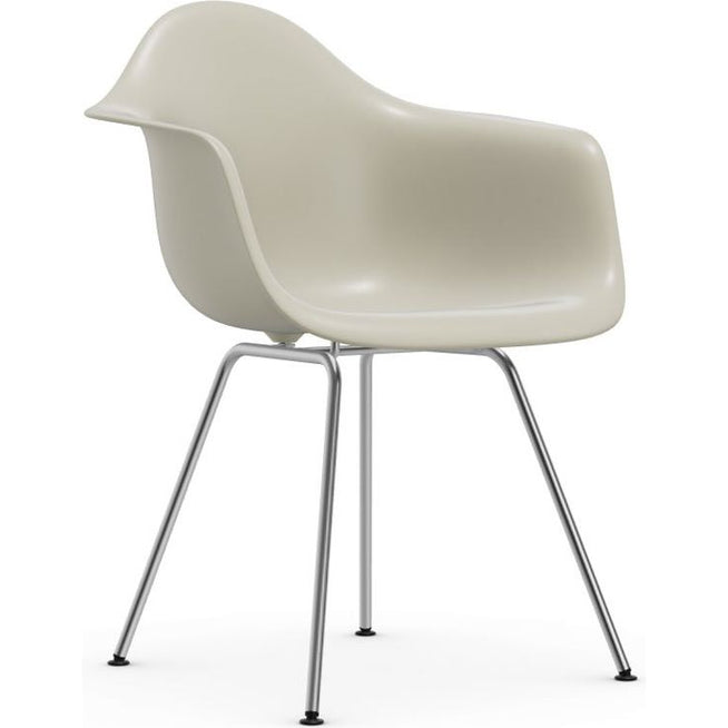 Photo of Eames Plastic Armchair Dax - 23 Ice Grey - Chrome Base - Matstolar - Charles & Ray Eames - Grå - Metall/plast