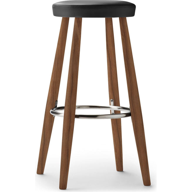 Photo of Carl Hansen - Ch56 High Stool, Oiled Walnut, Leather Group B Thor - 301 - Bar stools & Bar stools - Hans J. Wegner - Wood - Leather/metal/wood