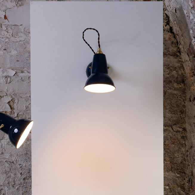 Photo of Original 1227 Brass Wall Lamp, Ink Blue, Excl. Led 10w E27 Ip20 - Sänglampor - George Carwardine - Blå