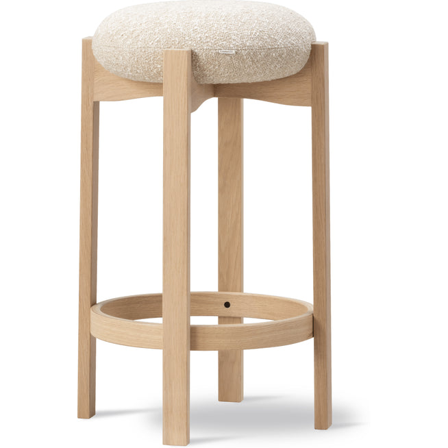 Photo of Pioneer Stool 6831 / By Maria Bruun - Skammel - Zero 0001 / Oak Lacquered - Ø42 X H77 Cm