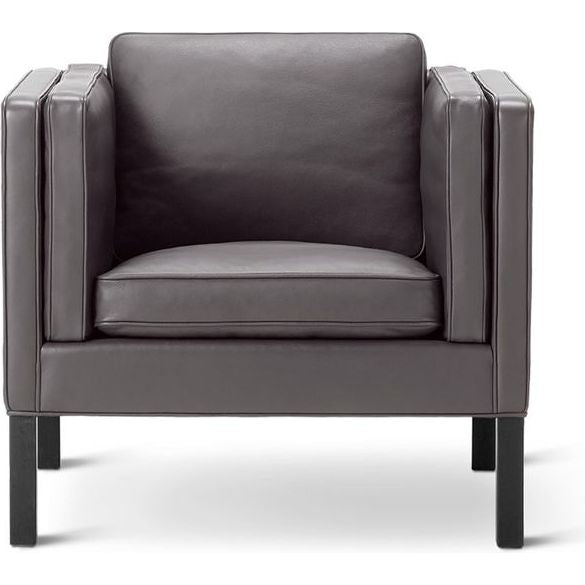 Photo of Mogensen Lounge Chair 2334 By Børge Mogensen - Lænestol - Max 96 Dark Brown / Black Lacquered Oak - W85 X D78 X H78 X Sh43 Cm