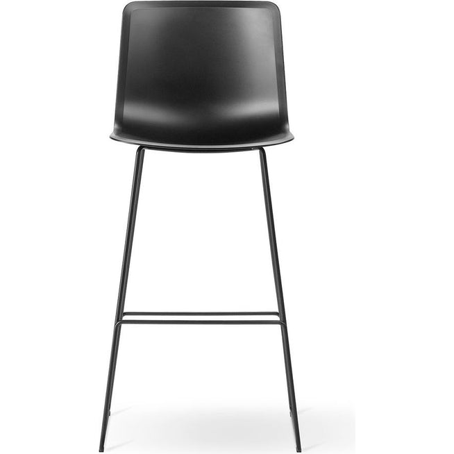 Photo of Pato Sledge Barstool 4300 By Welling/ludvik - Barstol - White - W47 X D50 X H97 X Sh66 Cm