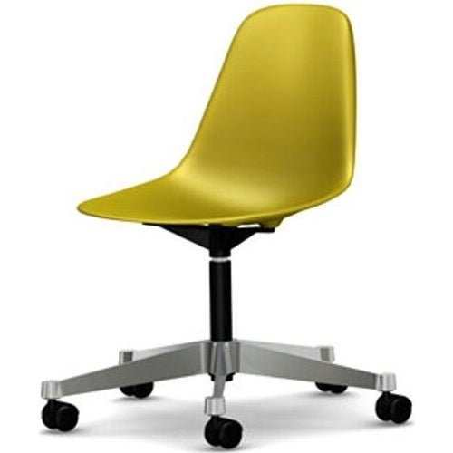 Photo of Eames Plastic Chair Pscc - 34 Mustard - Castors Soft - Skrivbordsstolar - Charles & Ray Eames - Gul