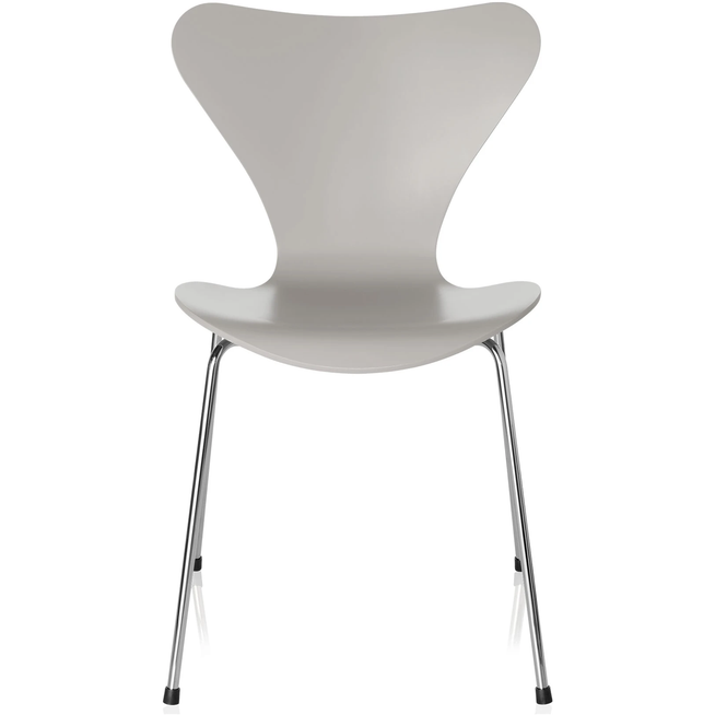 Photo of 3107 Sjuan, lacquered beech veneer, Nine Grey - Dining chairs - Arne Jacobsen - Grey - Metal/wood