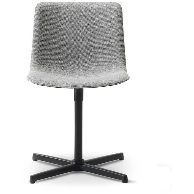 Photo of Pato Swivel Chair 4002 By Welling/ludvik - Full Upholstery - Kontorstol - Hallingdal 130 - W63 X D50 X H79,5 X Sh46,5 Cm