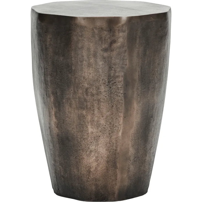 Photo of Meta Sidebord