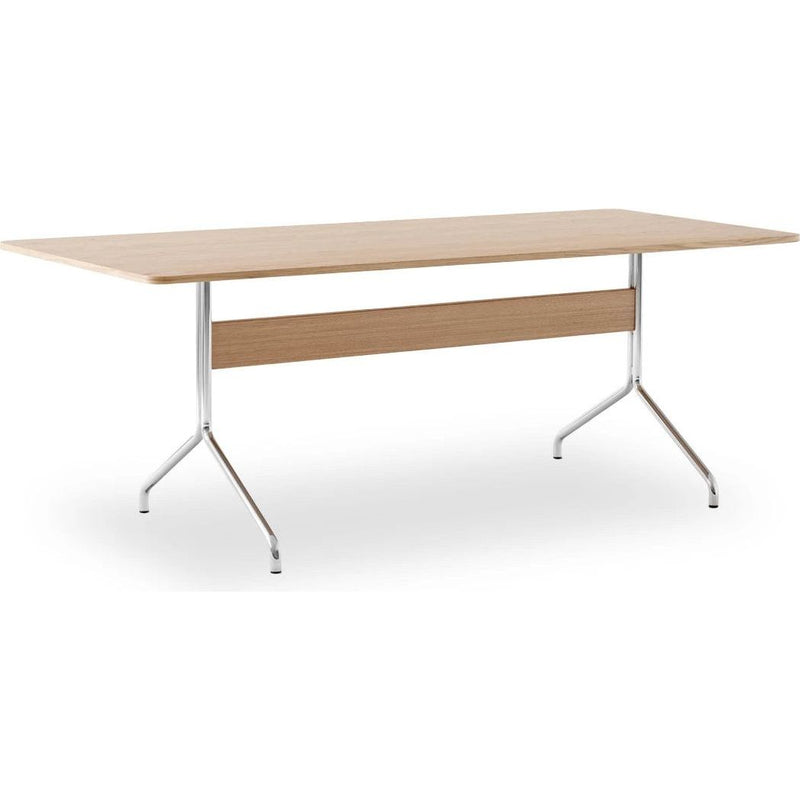 Pavilion AV18 Table