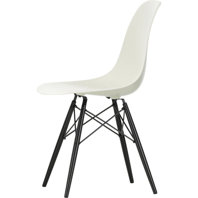 Photo of Eames Plastic Chair Dsw - 11 Pebble/black Maple - Matstolar - Charles & Ray Eames - Vit - Metall/trä/plast