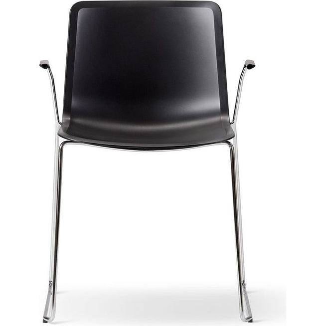 Photo of Pato Sledge Armchair 4110 By Welling/ludvik - Spisebordsstol - Black - W55,5 X D51,5 X H79 X Sh46,5 Cm