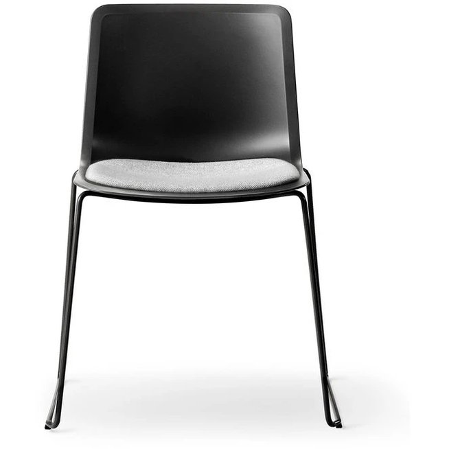 Photo of Pato Sledge Chair 4101 By Welling/ludvik - Seat Upholstery - Spisebordsstol - Black/hallingdal 130 - W54,5 X D51 X H79 X Sh47,5 Cm
