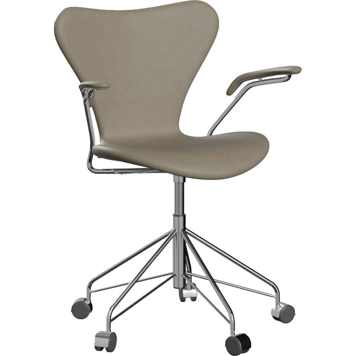 Photo of 3217 Sjuan Essential Light Grey - Desk chairs - Arne Jacobsen - Grey