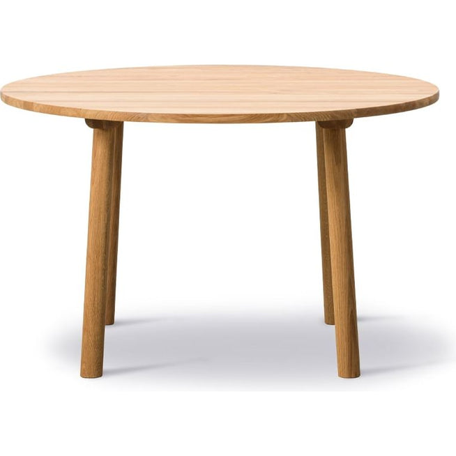 Photo of Taro 6121 Dining Table Light Oiled Oak, Ø120 cm