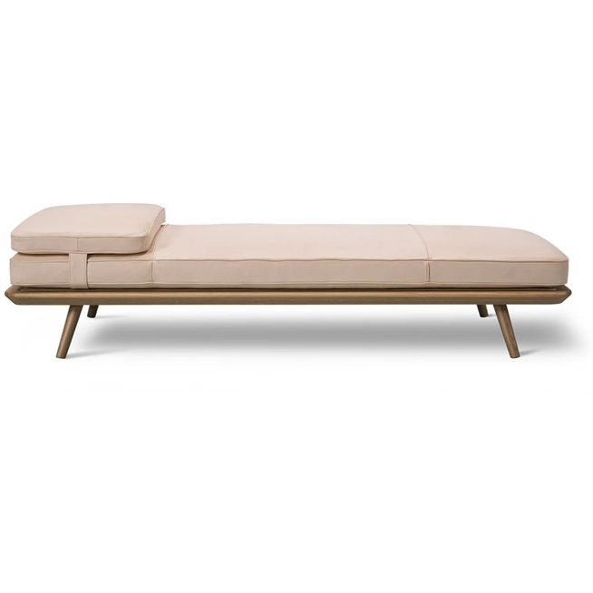Photo of Spine Lounge Suite Daybed 1700
