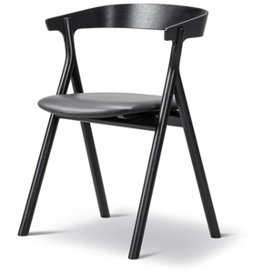 Photo of Yksi 3341 Chair Leather Premium 88-oak Black lacquer