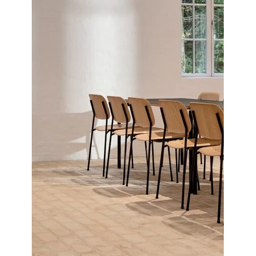 Soft Edge 40 Chair