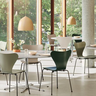3107 Series 7 Chair - Chrome Base