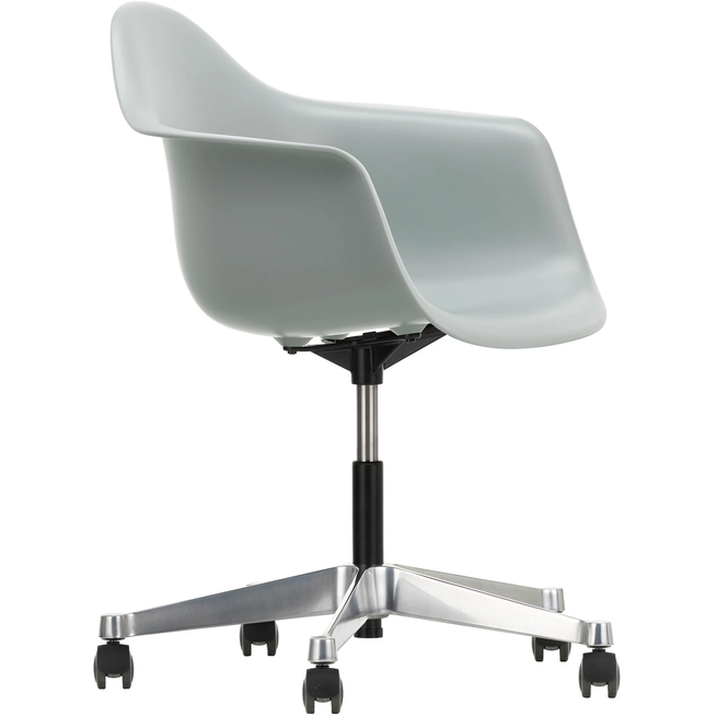 Photo of Eames Plastic Armchair Pacc - 24 Light Grey - Castors Hard - Skrivbordsstolar - Charles & Ray Eames - Grå
