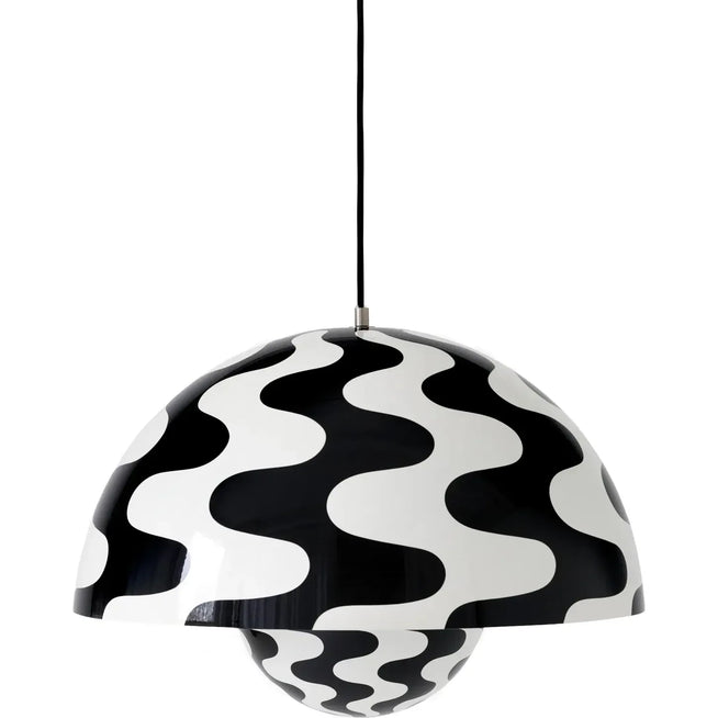 Photo of Flowerpot VP2 Pendant Lamp