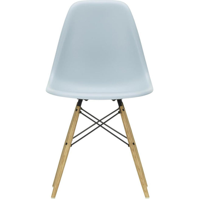 Photo of Eames Plastic Chair Dsw - 23 Ice Grey - Ash Honey Tone - Matstolar - Charles & Ray Eames - Grå - Metall/trä/plast
