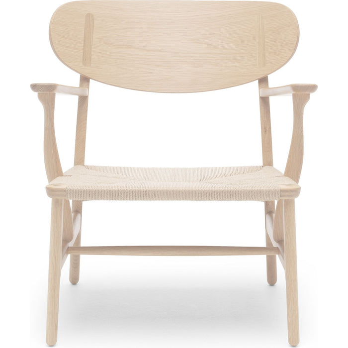 Photo of Carl Hansen - Ch22, White Oiled Oak, Chord Natural - Armchairs - Hans J. Wegner - Wood-coloured - Natural material/wood