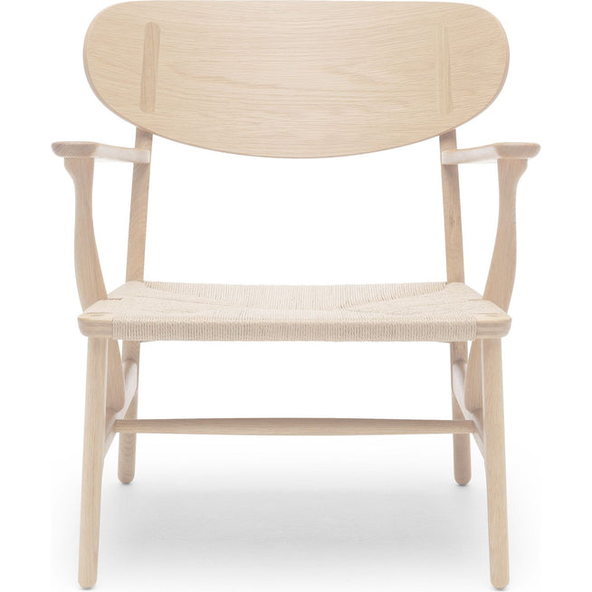 Photo of Carl Hansen - Ch22, White Oiled Oak, Chord Natural - Armchairs - Hans J. Wegner - Wood-coloured - Natural material/wood