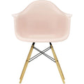 Eames Plastic Armchair Daw - 41 Pale Rose - Golden Maple - Matstolar - Charles & Ray Eames - Rosa - Metall/trä/plast