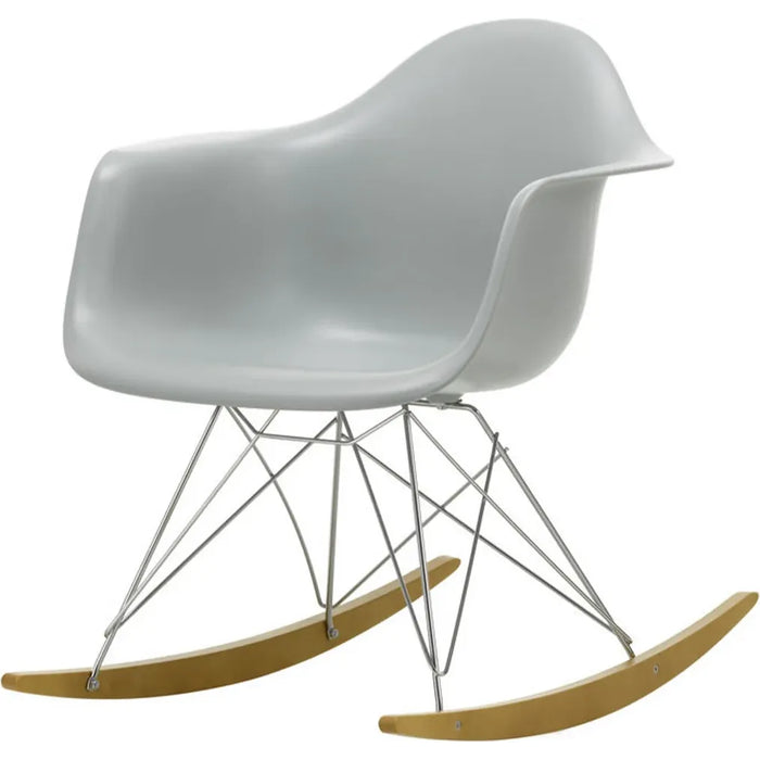 Eames Plastic Armchair Rar - 24 Light Grey - Chrome Base - Golden Maple - Matstolar - Charles & Ray Eames - Grå - Metall/trä/plast