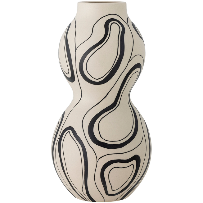 Photo of Nicola Vase