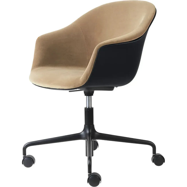 Photo of Bat Meeting Chair - Front Upholstered