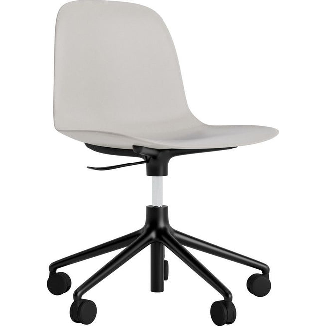 Photo of Form Chair Swivel 5W Gas lift - Black Aluminum