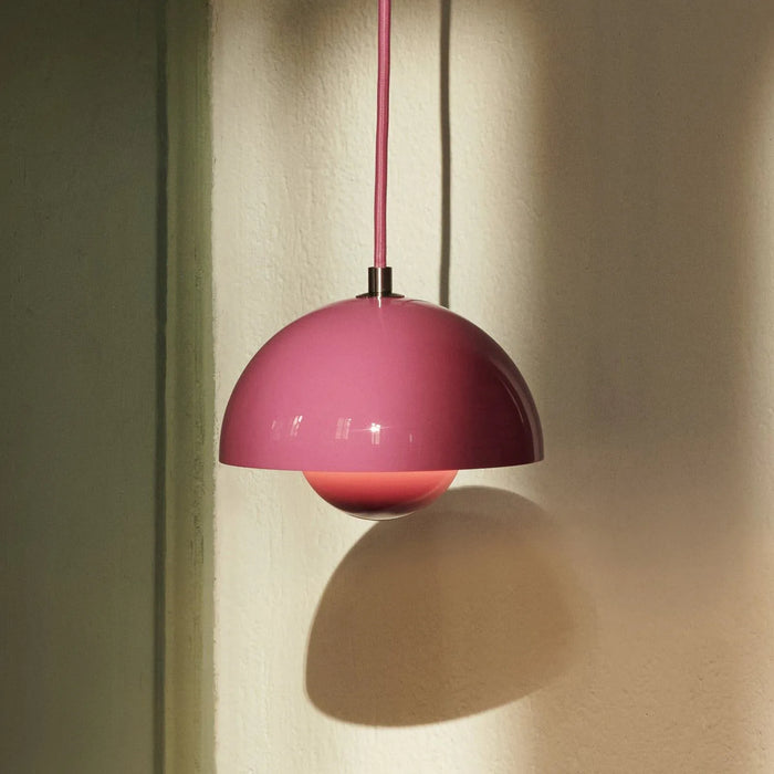 Photo of Flowerpot VP10 Pendant Lamp