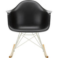 Eames Plastic Armchair Rar - 12 Deep Black - White Base - Golden Maple - Matstolar - Charles & Ray Eames - Svart - Metall/trä/plast