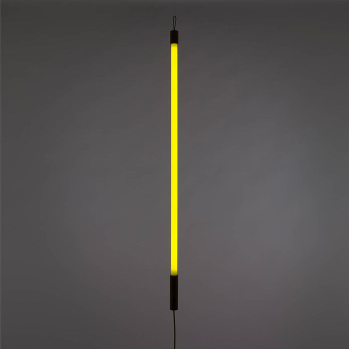 Photo of Linea Neon Lamp - Gul - Skärmlampor - Alessandro Zambelli,selab - Träfärgad,gul