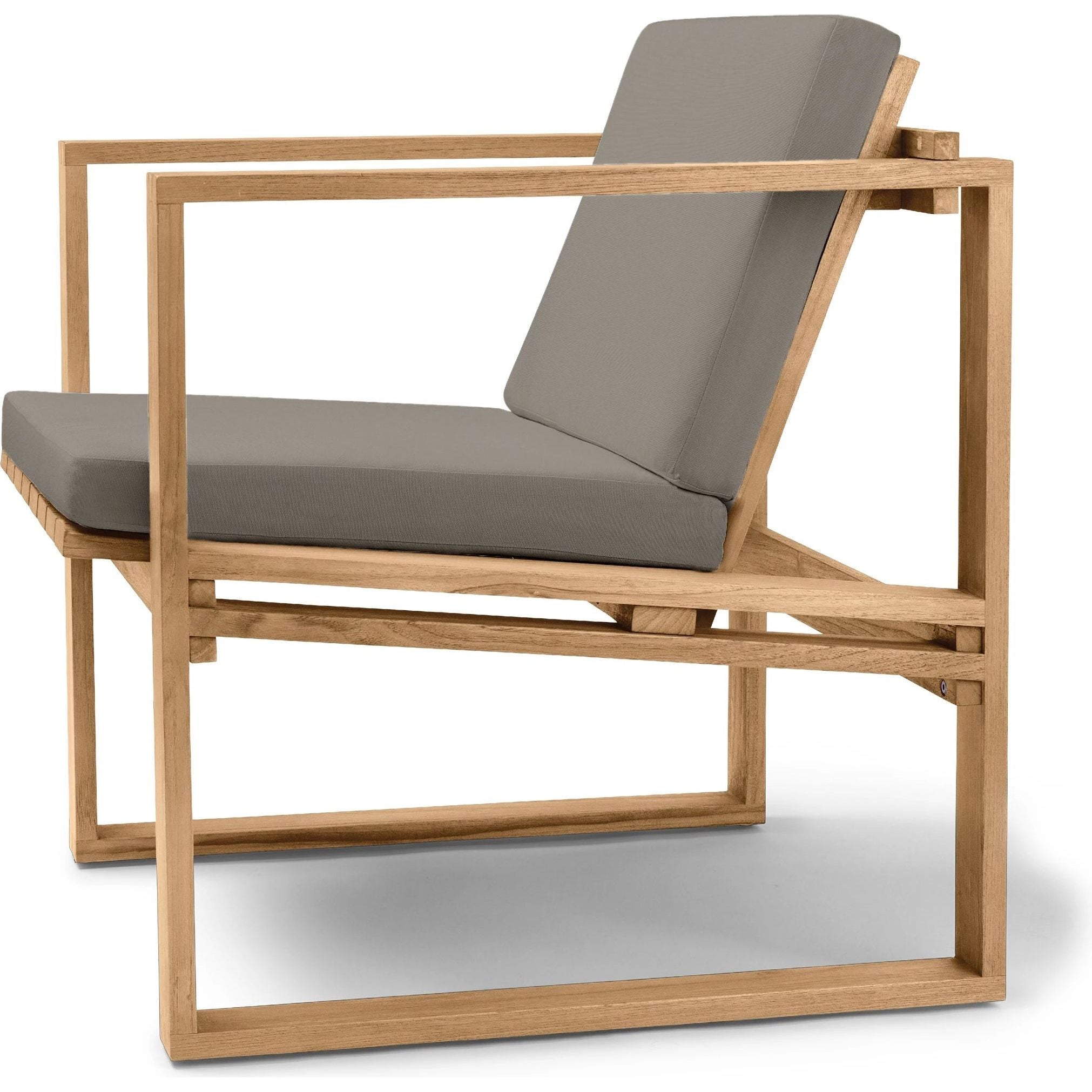 BK11 Outdoor Lounge Chair