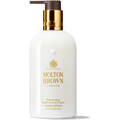 Mesmerising Oudh Accord & Gold 1