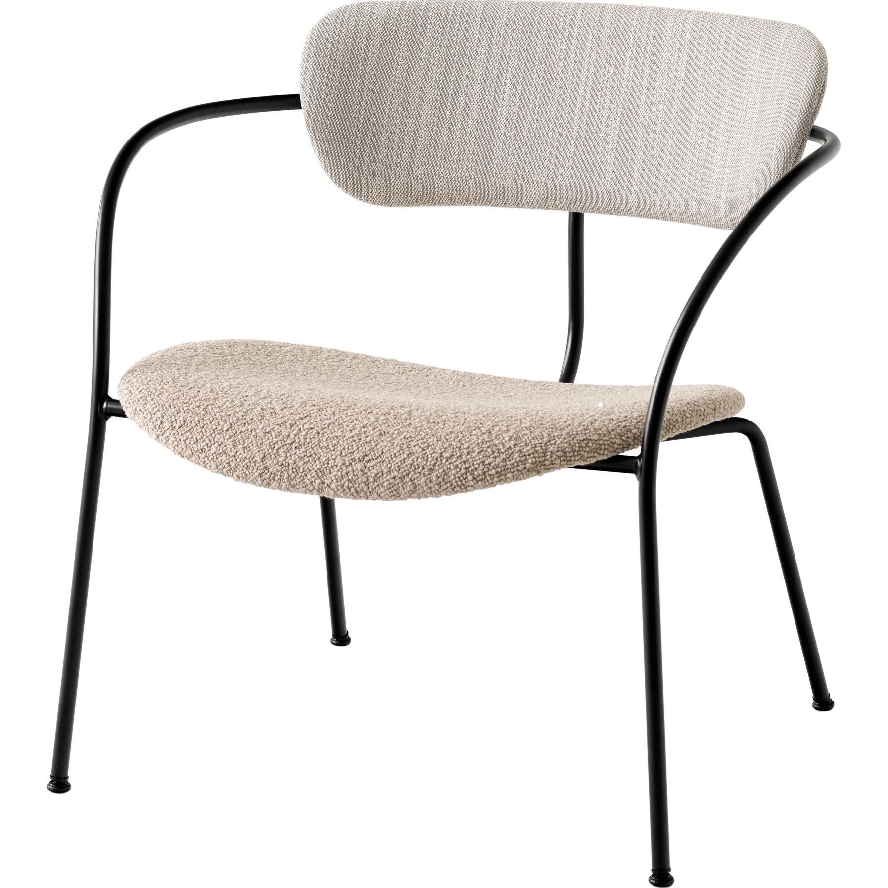 Pavilion AV11 Lounge Chair