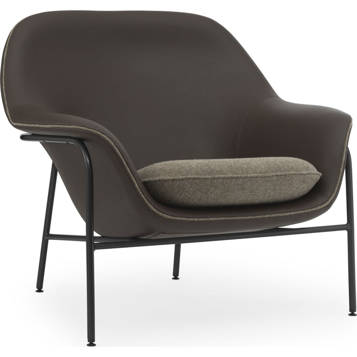 Photo of Drape Chair Low - Lænestol - Ultra Leather / Hellingdal / Black Steel - H85 X W93 X D81 X Sh43 Cm