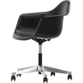 Eames Plastic Armchair Pacc - 12 Deep Black - Castors Soft - Skrivbordsstolar - Charles & Ray Eames - Svart