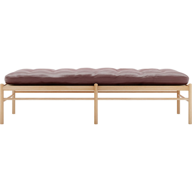 Photo of Carl Hansen - Ow150, Oiled Oak, Leather Group C Sif - 93 - Daybeds - Ole Wanscher - Red